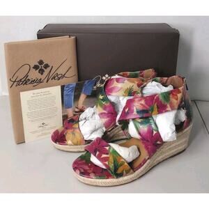 New~ Patricia Nash Designs RUBIA Spring Floral ~US 11M Box & Shoe Cover